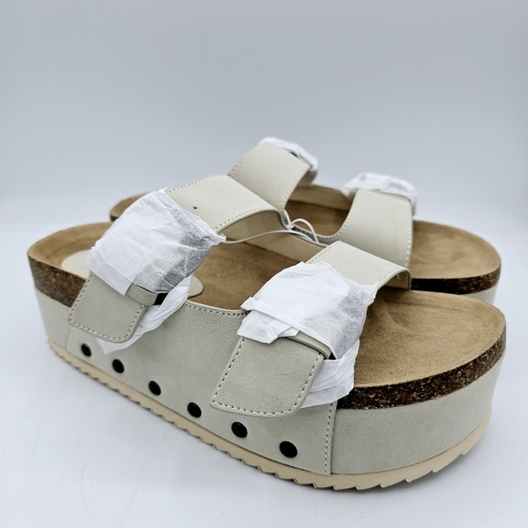 Altar'd State Serenna Platform Sandals NWT - Picture 2 of 14